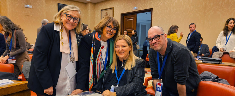 Inmaculada Gómez, directora Ceadac, Mayte Sancho, directora del Imserso, Maribel Campo, directora CREA y Enrique Pérez, neuropsicólogo CREA.