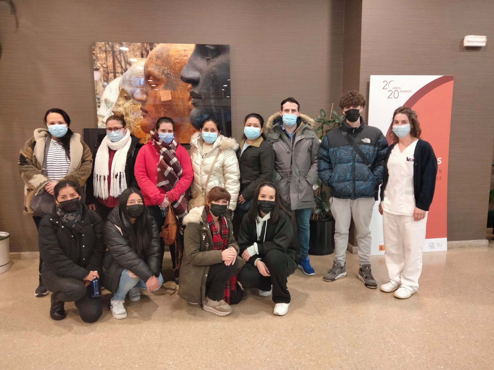 Estudiantes del IES Leonardo Da Vinci visitando el Ceadac